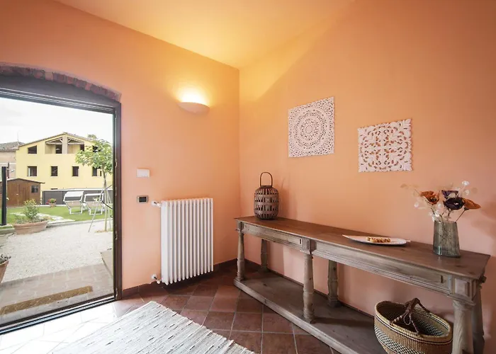 Croce With * Lucignano